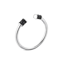Серебряное кольцо с фианитами. Артикул UG51057К (Ф2).Rh