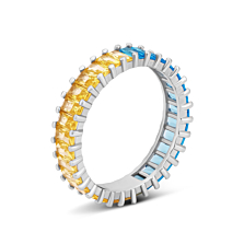 Серебряное кольцо с фианитами.Артикул UG510602cv