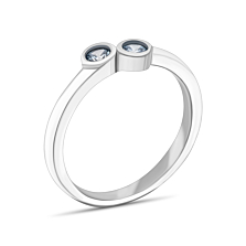 Серебряное кольцо с фианитами.Артикул UG5SZDR09725