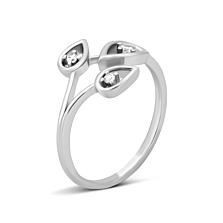 Серебряное кольцо с фианитами.Артикул UG5SZDR11309