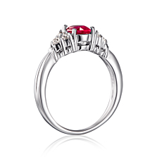 Серебряное кольцо с рубином. Артикул GRE1224-R/12/8809